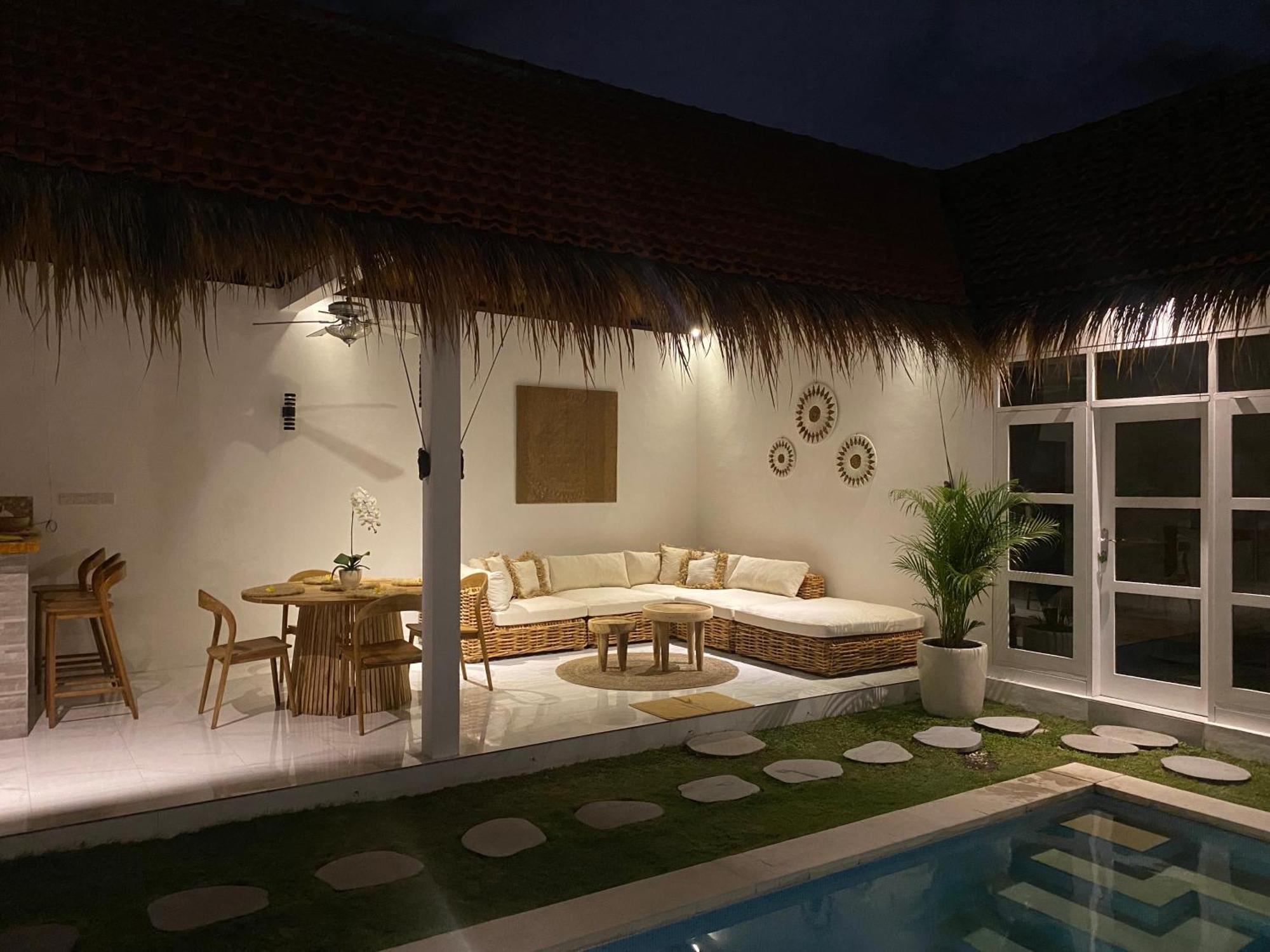Villa Jimmy Seminyak Esterno foto